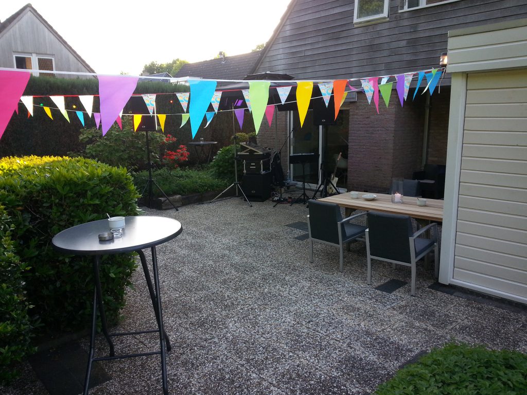 Tuinfeest / huiskamerfeest 